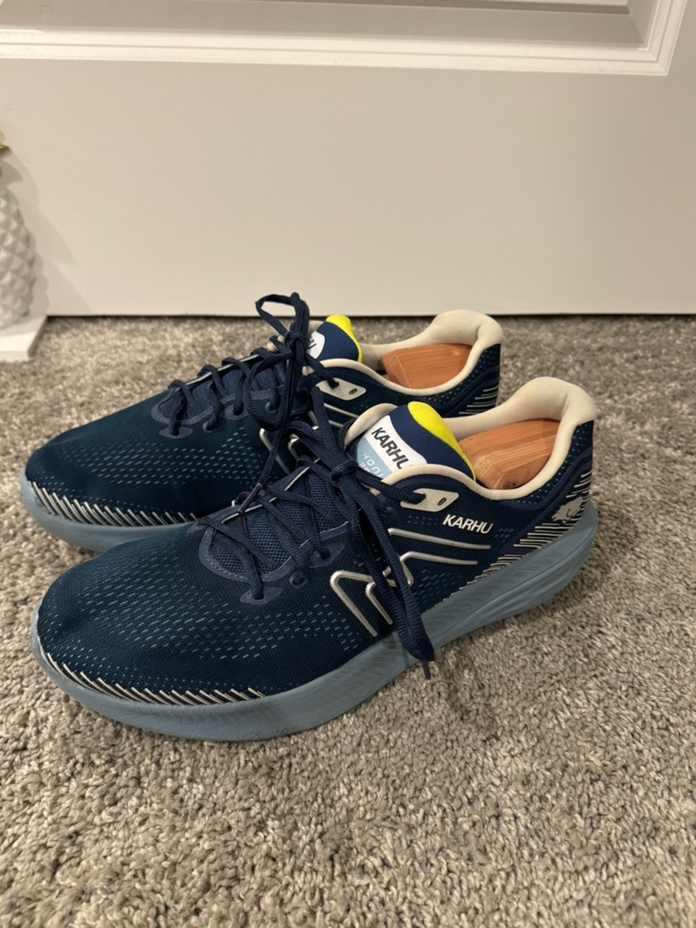 Karhu Ikoni 2.5 Running Shoes – Navy – Men’s Size 11.5